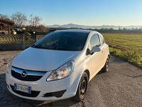Usata Opel Corsa 80 CV (58 kW) 2009 Bianco Berlina