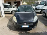 Gebraucht Fiat Grande Punto 77 PS (56 kW) 2010 Schwarz Kleinwagen