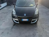 Usata Renault Scénic III Luxe 150 CV (110 kW) 2010 Nero Monovolume