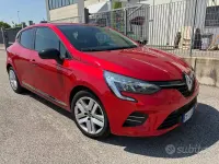 Usata Renault Clio V 101 CV (74 kW) 2022 Berlina