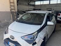 Usata Toyota Aygo Business Edition 69 CV (50 kW) 2018 Bianco Utilitaria