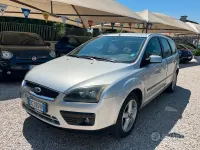 Usata Ford Focus S 90 CV (66 kW) 2006 Grigio Station wagon