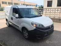 Usata Fiat Doblò 95 CV (69 kW) 2017 Bianco Monovolume