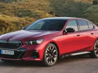 Nuova BMW 530e M Sport 299 CV (219 kW) 2025 Argento Berlina