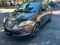 Usata Lancia Ypsilon 60 CV (44 kW) 2013 Marrone Utilitaria