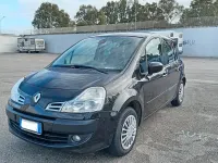 Usata Renault Modus 88 CV (64 kW) 2011 Nero Monovolume