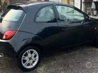 Usata Ford Ka Collection 60 CV (44 kW) 2002 Nero Utilitaria