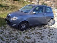 Begagnad Lancia Ypsilon 70 HK (51 kW) 2005 Grå Halvkombi