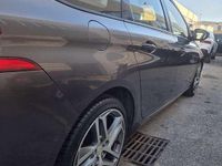 Usata Peugeot 308 Business-Line 120 CV (88 kW) 2015 Grigio Station wagon