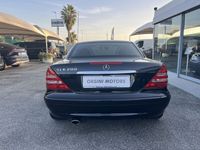 Usata Mercedes SLK200 163 CV (119 kW) 2005 Argento Cabrio