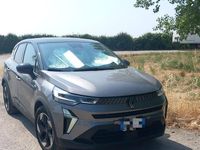 Usata Renault Captur Techno 101 CV (74 kW) 2024 Grigio SUV