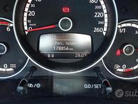 Usata VW Beetle Cabriolet 140 CV (102 kW) 2016 Bianco Cabrio