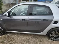 Usata Smart ForFour Passion 71 CV (52 kW) 2015 Grigio Utilitaria
