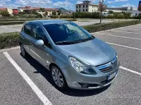 Usata Opel Corsa Cosmo 95 CV (69 kW) 2010 Grigio Utilitaria