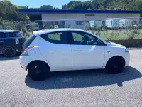 Usata Lancia Ypsilon Silver 69 CV (50 kW) 2013 Bianco Utilitaria