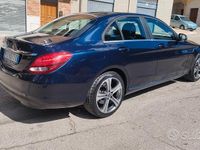 Usata Mercedes C180 Business 122 CV (89 kW) 2019 Blu Berlina