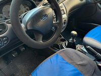 Begagnad Ford Focus 100 HK (73 kW) 2002