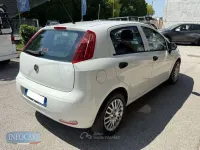Usata Fiat Punto Street 95 CV (69 kW) 2017 Bianco Utilitaria