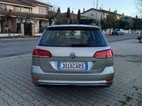 Usata VW Golf VII Executive 116 CV (85 kW) 2018 Argento Station wagon