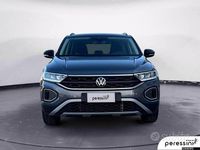Usata VW T-Roc Life 116 CV (85 kW) 2023 Grigio SUV