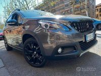 Usata Peugeot 2008 GT-line 102 CV (75 kW) 2019 Grigio SUV