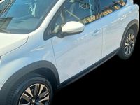 Usata Peugeot 2008 Allure 112 CV (82 kW) 2017 Bianco SUV