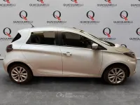 Käytetty Renault Zoe Zen 78 kW (107 HP) 2020 Valkoinen Viistoperä