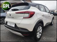 Usata Renault Captur Zen 101 CV (74 kW) 2020 Bianco SUV