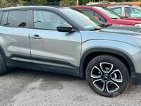 Käytetty Jeep Avenger Summit 101 HP (74 kW) 2023 Harmaa Katumaasturi