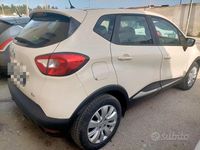 Usata Renault Captur 90 CV (66 kW) 2014 Beige SUV
