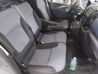Usata Opel Vivaro 2016 Grigio Monovolume