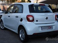 Usata Smart ForFour Electric Drive Pure 41 kW (56 CV) 2021 Bianco metallizzato Berlina