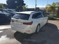 Usata BMW 318 Advantage 150 CV (110 kW) 2022 Nero metallizzato Station wagon