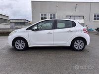 Usata Peugeot 208 Allure 68 CV (50 kW) 2012 Bianco Utilitaria