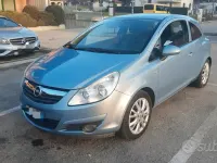 Usata Opel Corsa 80 CV (58 kW) 2010 Bluazzurro Utilitaria
