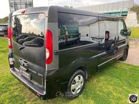 Usata Opel Vivaro 116 CV (85 kW) 2010 Nero Monovolume