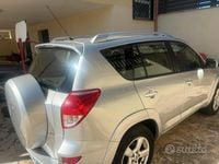 Usata Toyota RAV4 177 CV (130 kW) 2006 Grigio SUV