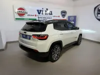 Usado Jeep Compass Summit 131 CV (96 kW) 2025 Blanco SUV