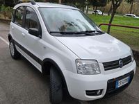 Usata Fiat Panda 4x4 Climbing 60 CV (44 kW) 2004 Bianco Utilitaria