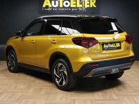 Nuova Suzuki Vitara 110 CV (80 kW) 2026 Giallo tibet + tetto nero SUV