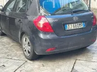 Usata Kia Ceed 90 CV (66 kW) 2007 Grigio Utilitaria