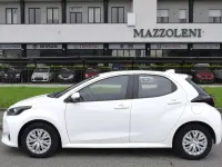 Usata Toyota Yaris Hybrid Active 92 CV (67 kW) 2023 Bianco Berlina