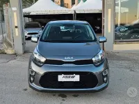 Usata Kia Picanto X-Line 67 CV (49 kW) 2023 Grigio Utilitaria