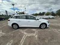 Usata Renault Mégane IV Business 116 CV (85 kW) 2021 Bianco Berlina