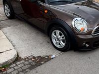 Usata Mini Cooper 90 CV (66 kW) 2012 Marrone Utilitaria