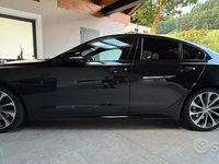 Usata Jaguar XE R-Dynamic 180 CV (132 kW) 2020 Nero Berlina