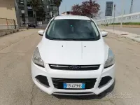 Usado Ford Kuga Titanium 120 CV (88 kW) 2015 Blanco SUV