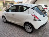 Usata Lancia Ypsilon 69 CV (50 kW) 2013 Bianco Utilitaria