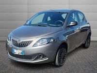 Usata Lancia Ypsilon Gold 69 CV (50 kW) 2022 Grigio Utilitaria