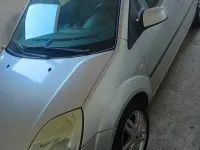 Usata Ford Fiesta 49 CV (36 kW) 2006 Grigio Utilitaria